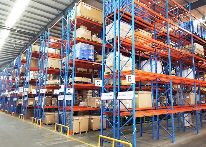 物流倉(cāng)庫重型橫梁式貨架項(xiàng)目案例